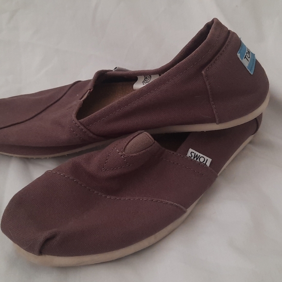 Grey TOMS Slip On Shoes Size 9.5 - Picture 2 of 5